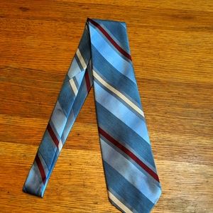Wembley men's tie